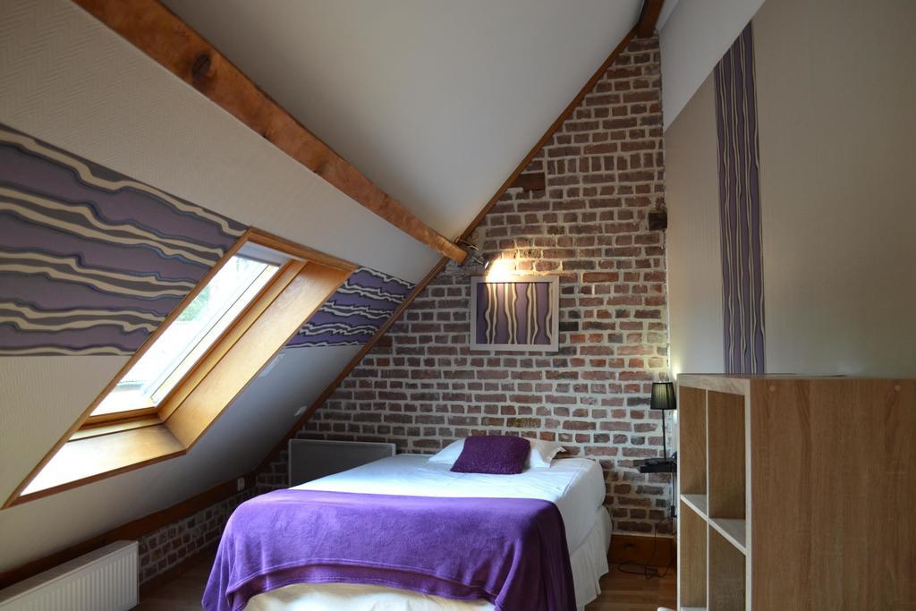 Hotel Le Domaine Des Cigognes Ennevelin Habitación foto