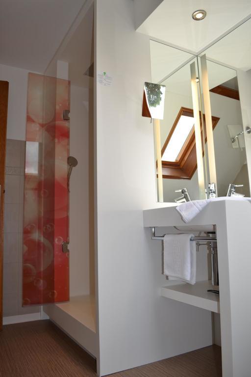 Hotel Le Domaine Des Cigognes Ennevelin Habitación foto