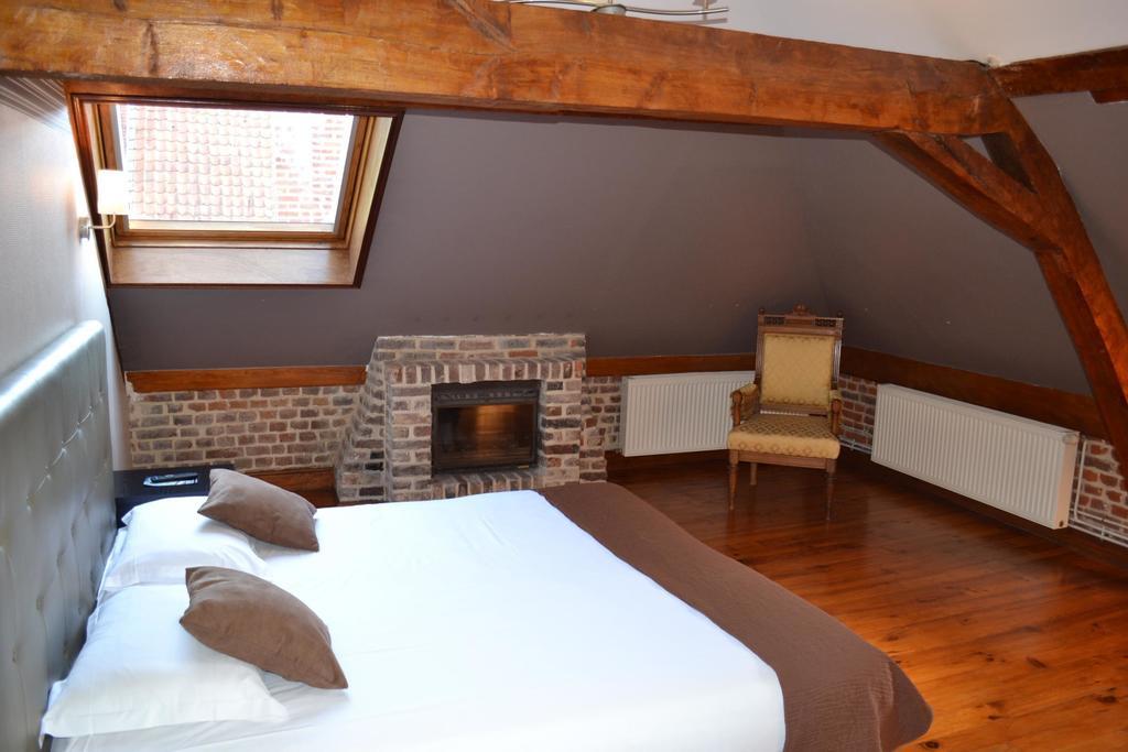 Hotel Le Domaine Des Cigognes Ennevelin Habitación foto